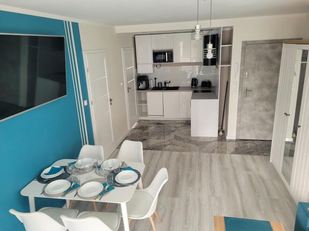Pobierowo Baltic Apartament Turkusowy Buitenkant foto